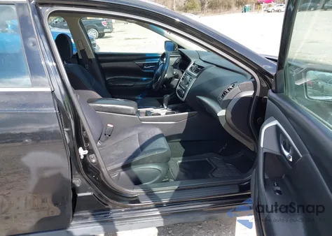 2016 Nissan Altima 2.5/2.5 S/2.5 Sl/2.5 Sr/2.5 Sv z USA, uszkodzony, nr VIN 1N4AL3AP2GC236706